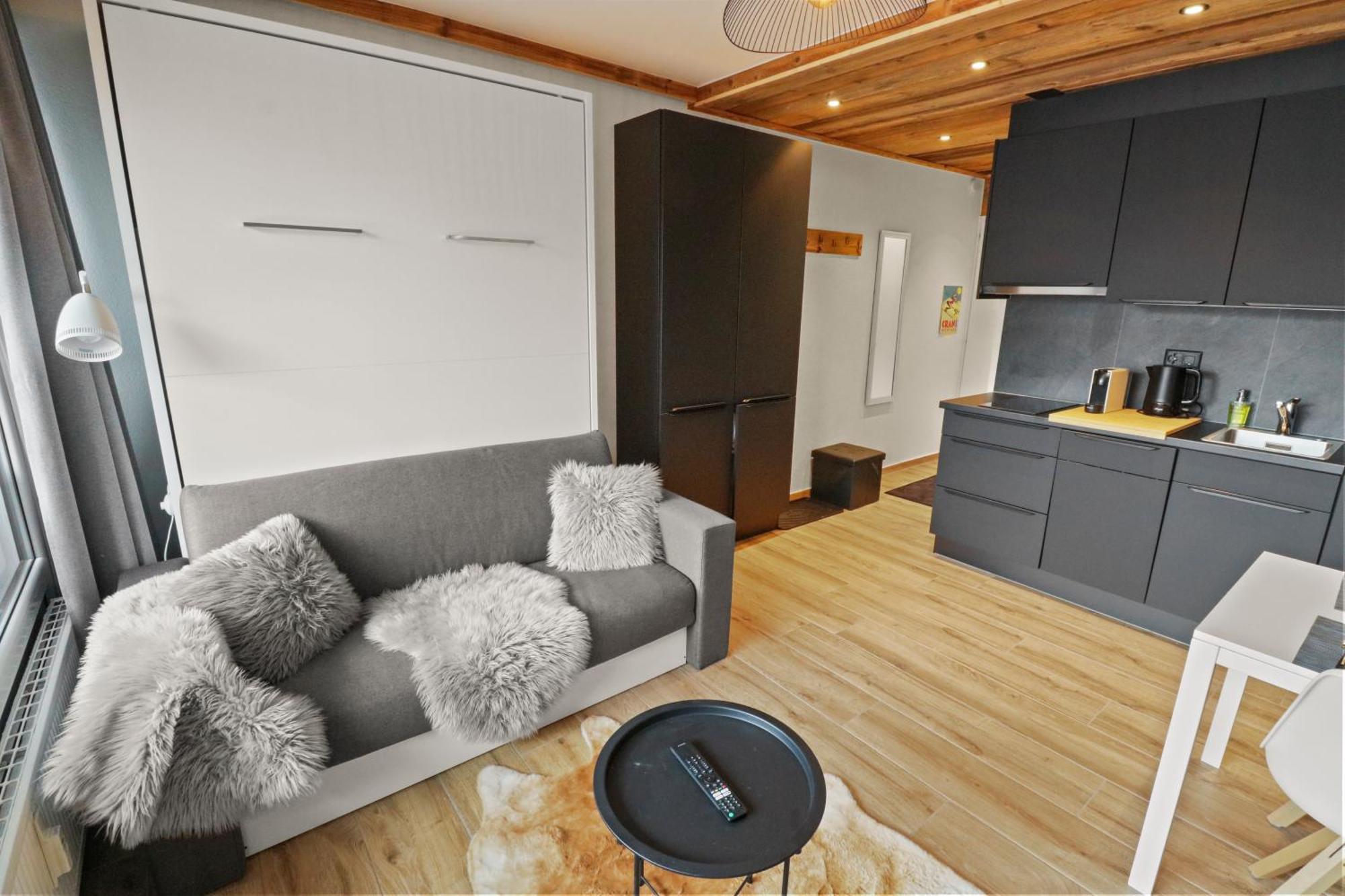 Joli Studio Avec Parking Gratuit كرانز مونتانا المظهر الخارجي الصورة